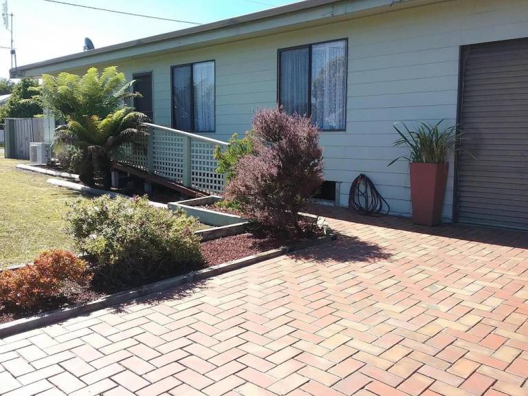 House Apollo Bay