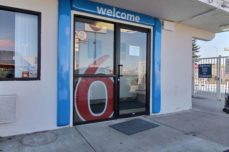 Motel 6 Bismarck, ND — photo 5