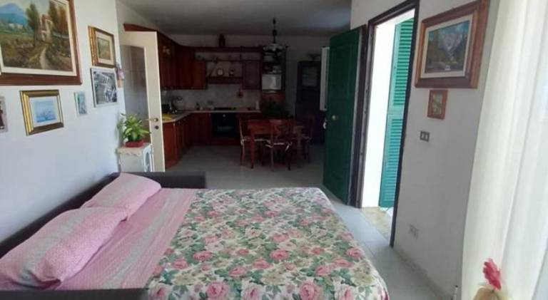 Rental apartment with 2 rooms for 6 persons — photo 2