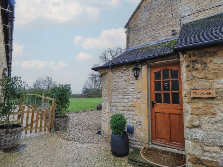 Family-friendly cottage with terrace & garden | Pet-friendly — photo 2