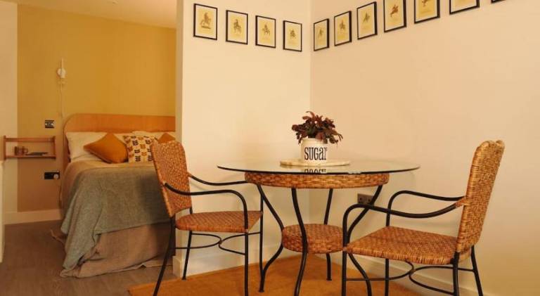 Holiday apartment with 1 room for 2 persons in Canterbury