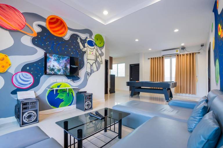 Family Pool Villa Huahin 4BR Pool Table & (SLIDER) — photo 4