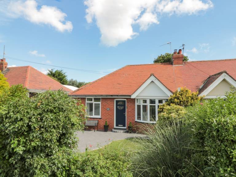 Children-friendly cottage with yard | Beach view | Pet-friendly — photo 2