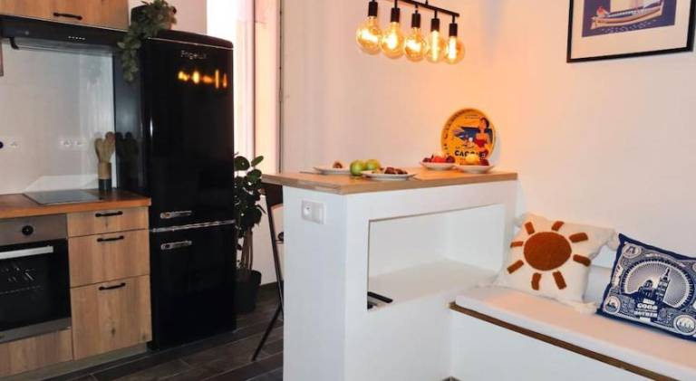 Holiday apartment | Near Marseille Cathedral | Pet-friendly — photo 3