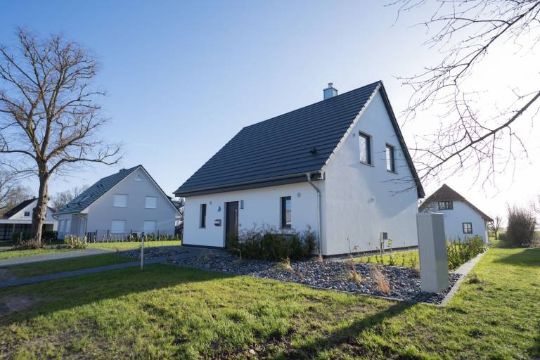 Ferienhaus „Elgin“ – Nordisches Wohngefühl, Sauna & eingezäunter Garten in Groß Schoritz — photo 3