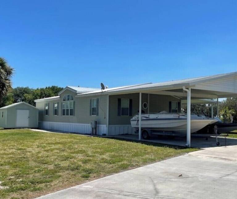 Mobile home Moore Haven