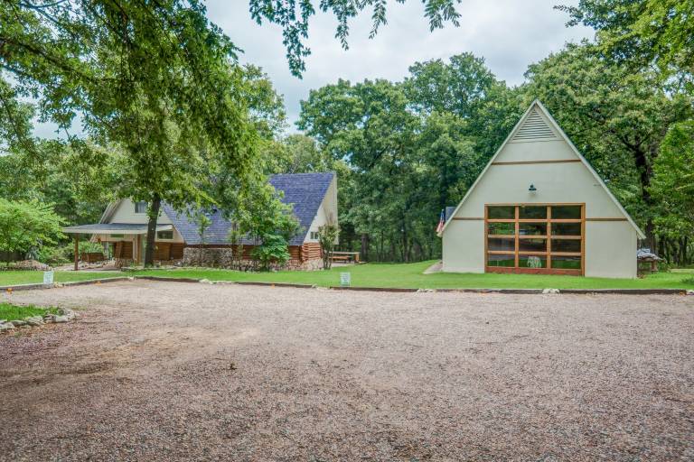 Cabin Kingston
