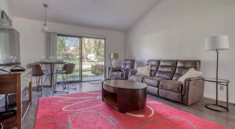 Beautiful house with hot tub | Pet-friendly in Palm Desert, CA