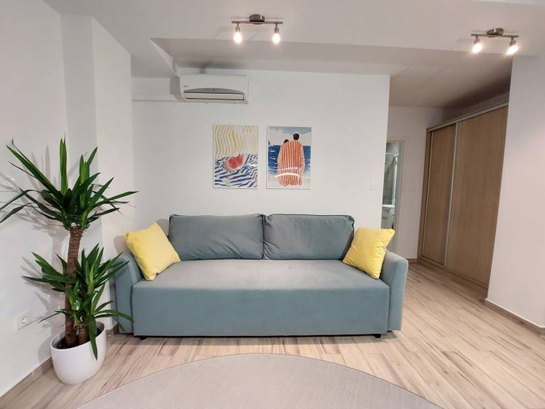 Fully equipped wonderful apartment with patio | Close to Diocletian's Palace | Perfect for remote work | Pet-friendly — photo 2