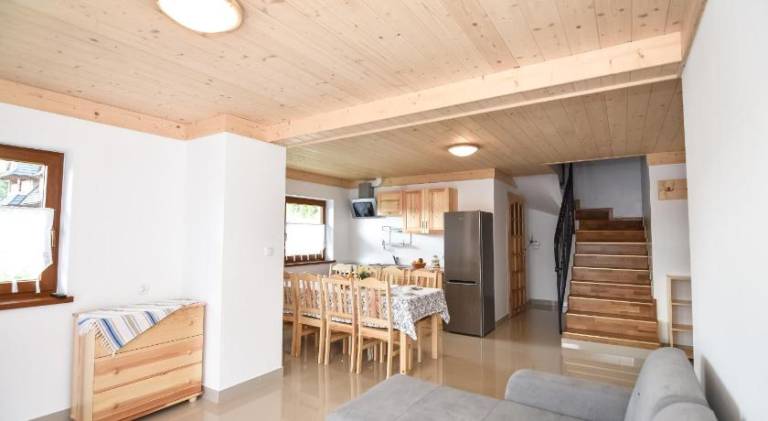 Chalet with jacuzzi, sauna & yard — photo 2
