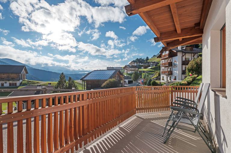 Apartment 'Villa Solinda App Vivaldi' with Mountain View, Private Terrace and Wi-Fi — photo 3