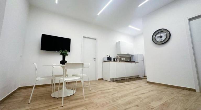 Rental apartment | Near Teatro Politeama — photo 4