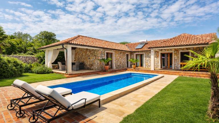 Ferienhaus in Gostinjac, Klimno f&uuml;r max. 8 Personen