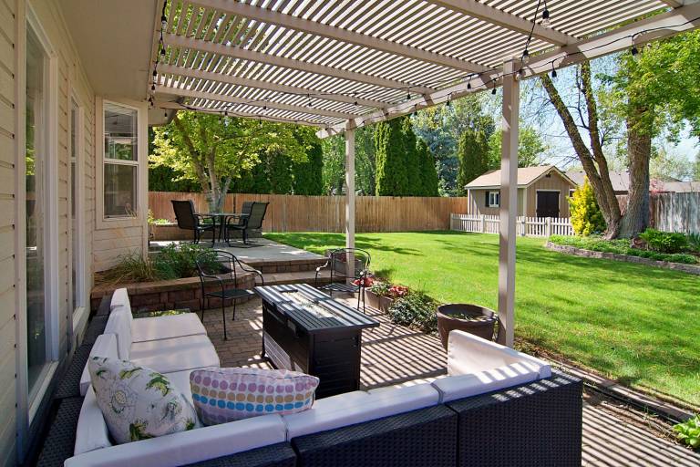 Cozy 5BR w Fire Pit BBQ Near TopGolf Fun