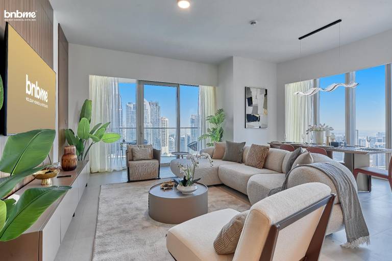 Fully equipped beautiful holiday apartment with barbecue, garden & pool | Next to Burj Khalifa | Pet-friendly — photo 2