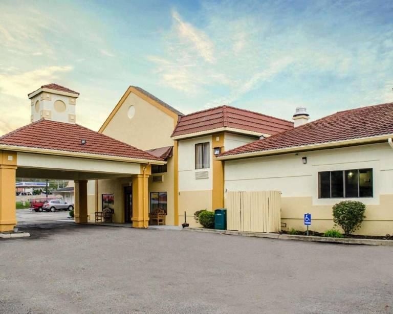 Quality Inn and Suites Medina- Akron West in Medina, OH