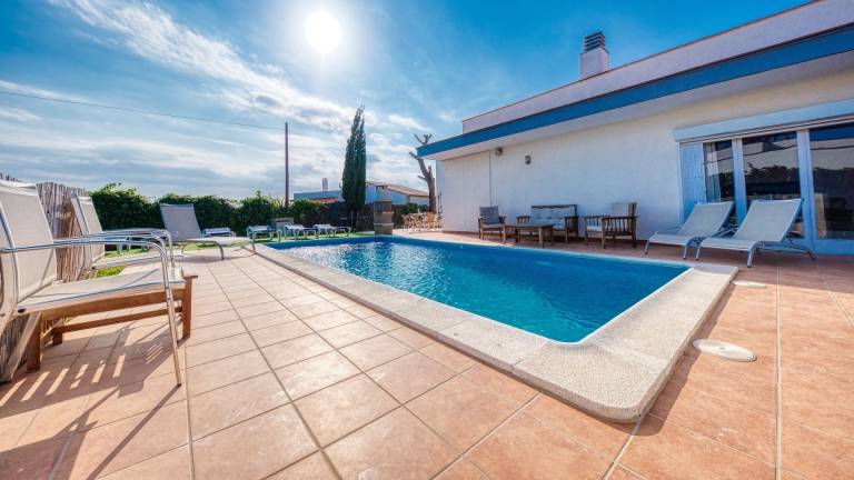 Villa with private pool, garden & barbeque | Garden view in Lloret de Mar