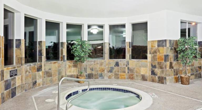 Holiday Inn Express & Suites Albany by IHG — photo 5