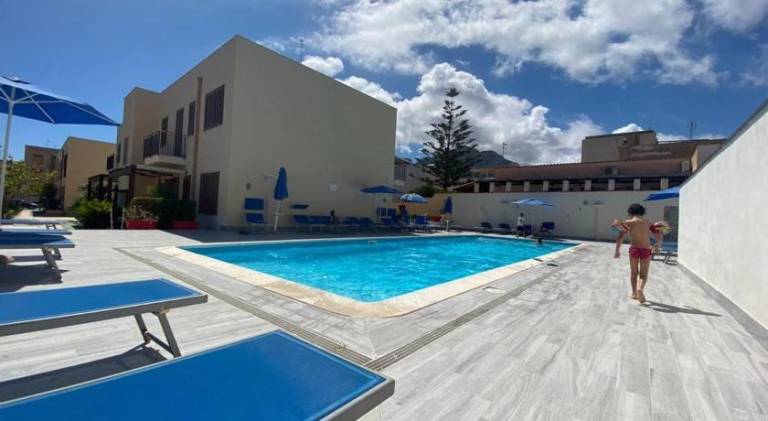 Nice house with pool | Pets are welcome — photo 4