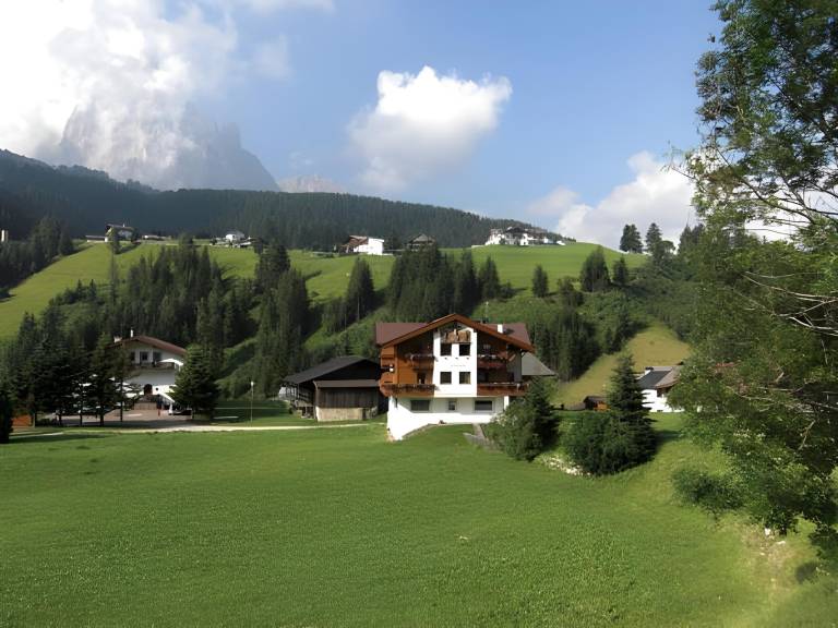 Nice rental apartment with terrace, grill & garden | Suitable for remote work | Dogs allowed — photo 4