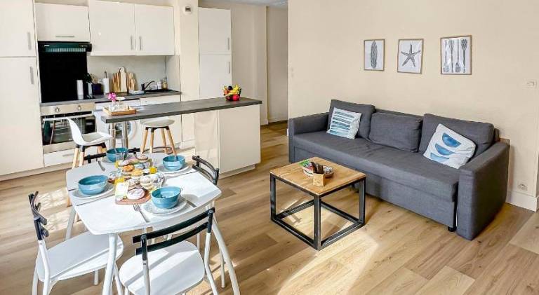 Apartment with 2 rooms for 5 persons — photo 3