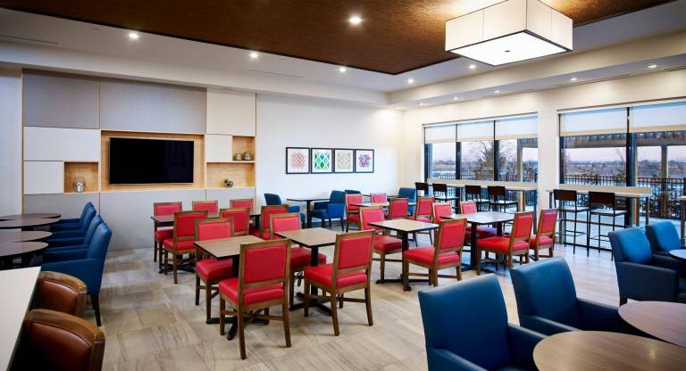 Holiday Inn Express and Suites Brantford By IHG — photo 3
