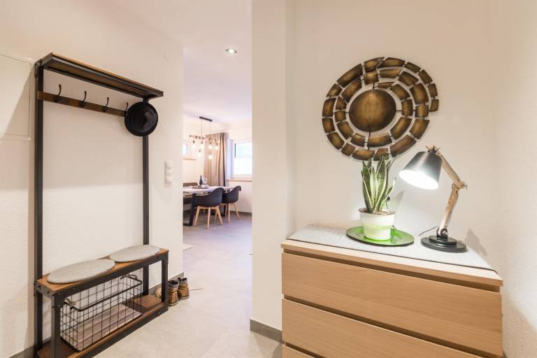 Family-oriented beautiful apartment with hot tub, sauna & yard | Pet-friendly — photo 3