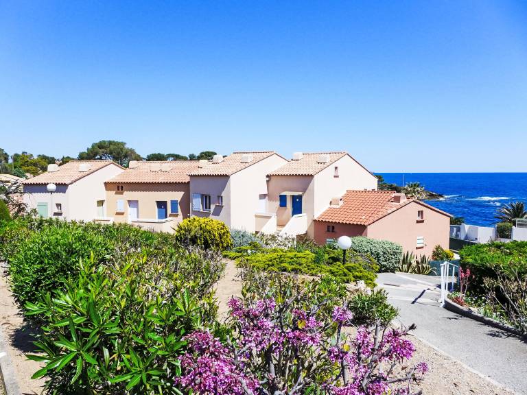 Holiday apartment with garden & terrace | Sea view — photo 5