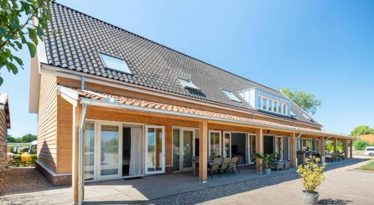 House with garden & terrace in Zoutelande
