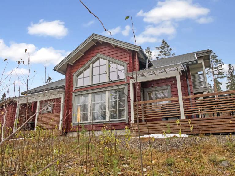 Vacation home with hot tub, patio & sauna | Nature view — photo 2