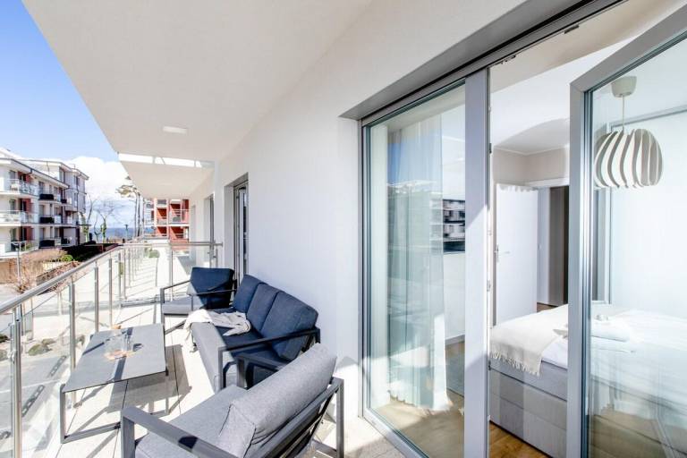 Family-oriented lovely holiday apartment with private pool, patio & hot tub | Close to the beach | Dogs allowed in Rewal