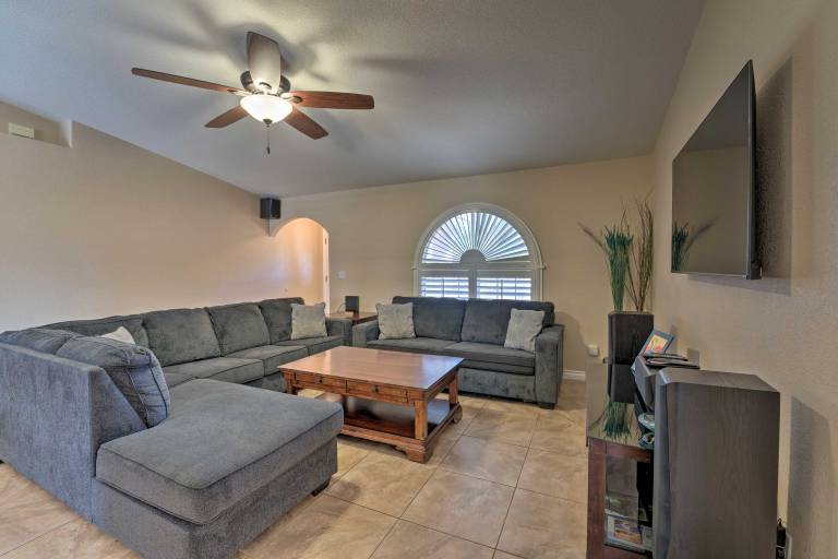 Temp-Controlled Pool: Lake Havasu Escape, Mtn View — photo 4