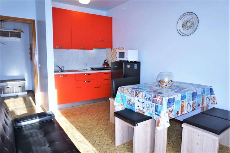 Apartment with terrace & pool — photo 3
