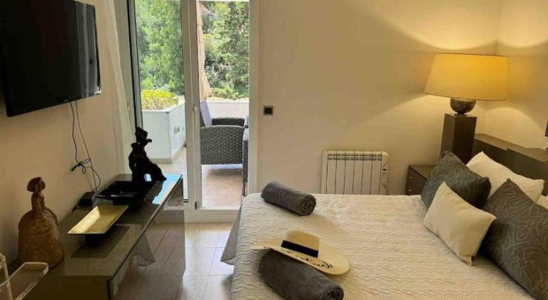 Apartment with pool | Next to the beach | Pets allowed — photo 2
