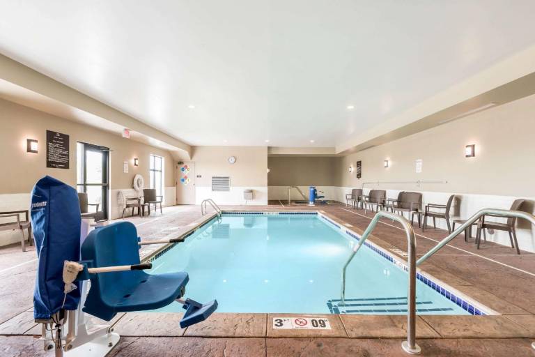 Sleep Inn & Suites West Des Moines near Jordan Creek — photo 4