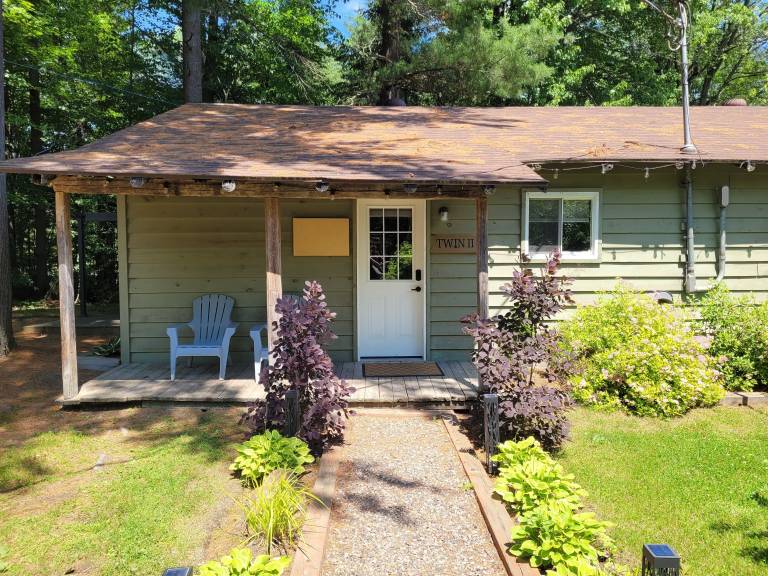 Cabin Pembroke