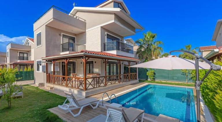 Villa with terrace, garden & BBQ in Antalya