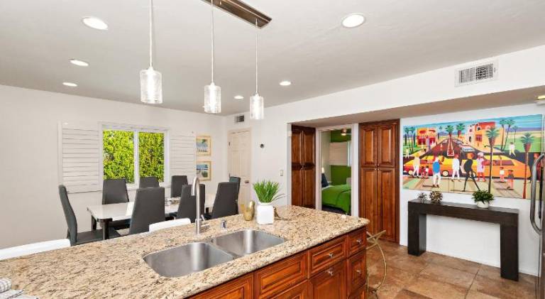 House with private pool & hot tub | Pets allowed — photo 5