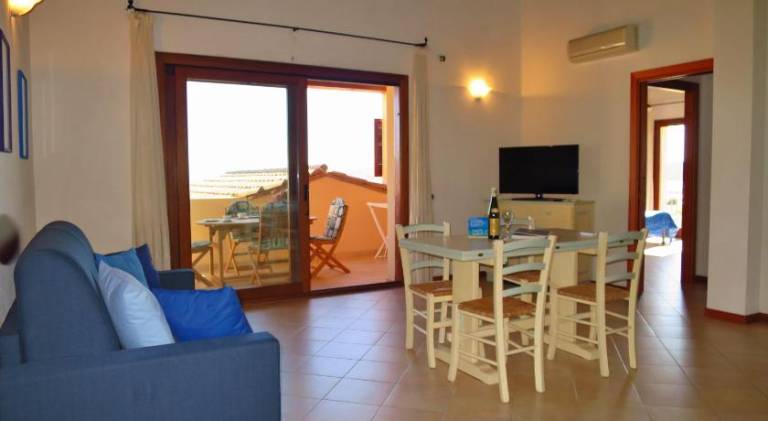 Rental apartment with terrace & garden — photo 2