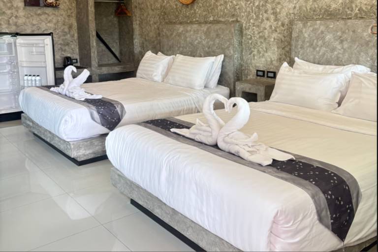 Child-friendly private room with garden & terrace | City view | Pets allowed in Rayong