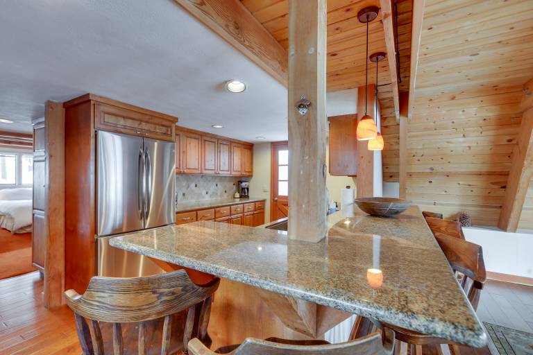 Donner Lake Views: Rustic Truckee Cabin! — photo 5