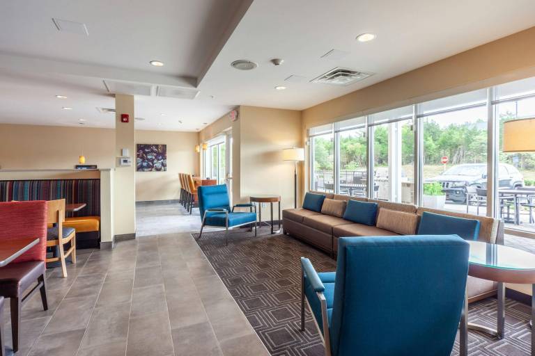 TownePlace Suites by Marriott Front Royal — photo 2