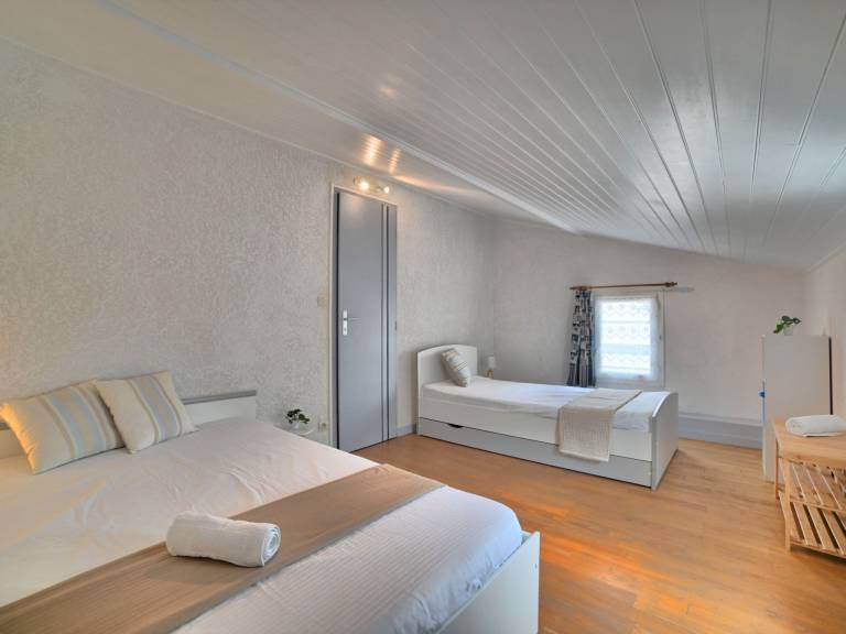 Fully equipped house with barbeque & patio | Next to the beach | Pets are welcome — photo 3
