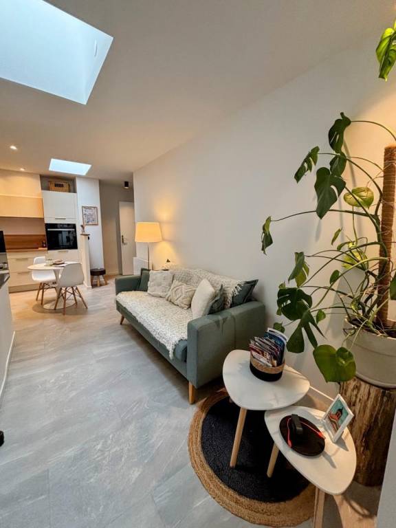 Elégant appartement urbain avec parking: Explorez la ville à pied! — photo 2