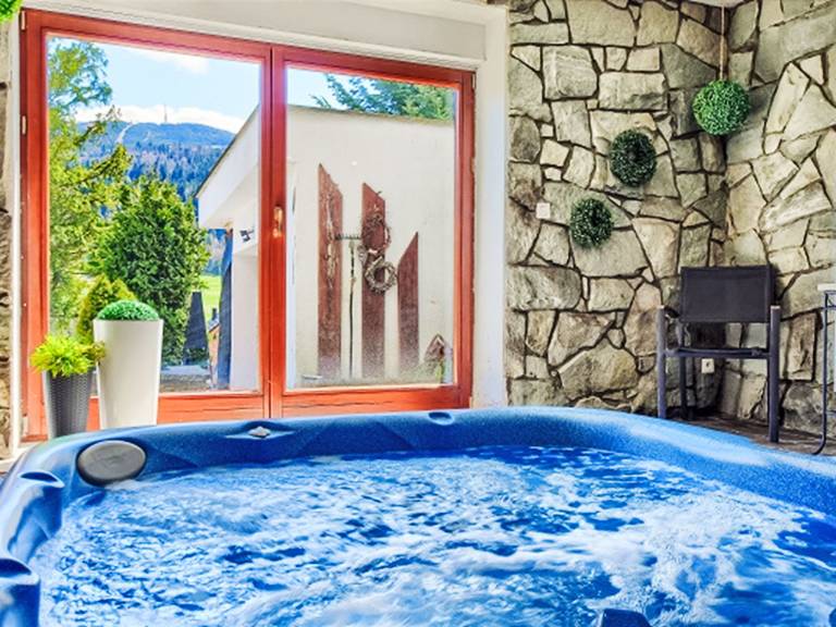 House with sauna, private pool & yard | Mountain view — photo 2