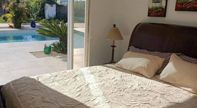 Fully equipped nice villa with terrace, private pool & yard | Perfect for remote work | Pets allowed — photo 2