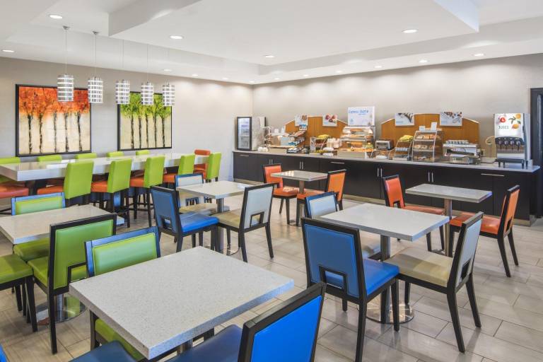 Holiday Inn Express and Suites Atlanta NE - Duluth By IHG — photo 4