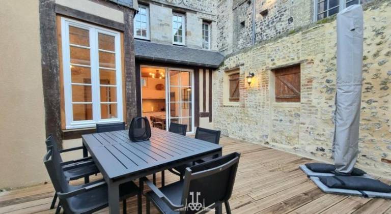 Rental apartment with terrace — photo 3