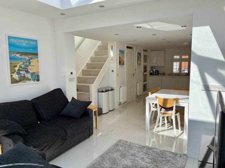 23 Millhams Street — photo 2