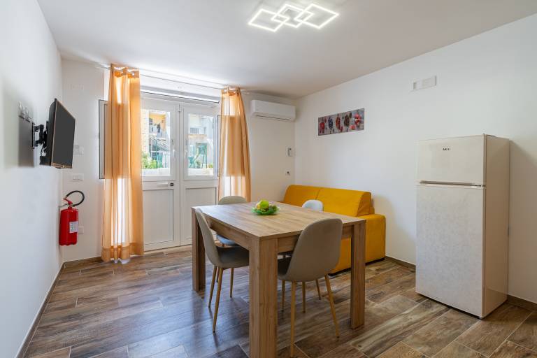 Apartment 'Beb Della Stazione - Arrivo' with Wi-Fi and Air Conditioning in Syracuse